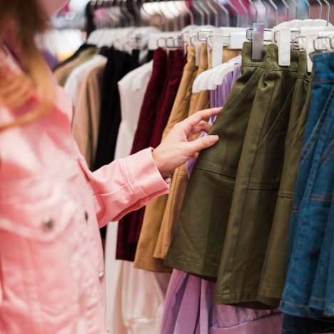 Stérilisation du chat : bienfaits santé, économies vétérinaires et codes promo sur les croquettes Royal Canin