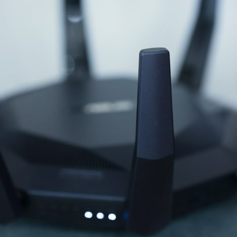 Comment déterminer le montant idéal de son épargne de précaution avec Monabanq et codes promo exclusifs